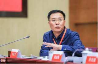 茅台换帅续:李保芳身兼5职 任集团、股份公司双料董事长(图|简历)