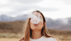 百亿市场遇冷 官宣诊断电子烟危害 身体血液流动减缓损害血管组织